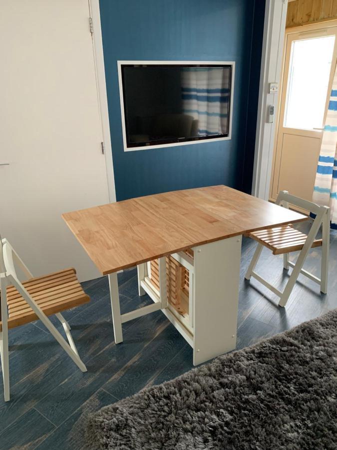 Cosy Beach Chalet Scratby エクステリア 写真